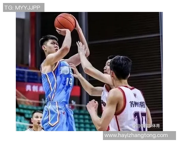 武汉篮球队在选拔赛中以75分稳居积分榜首位，表现抢眼